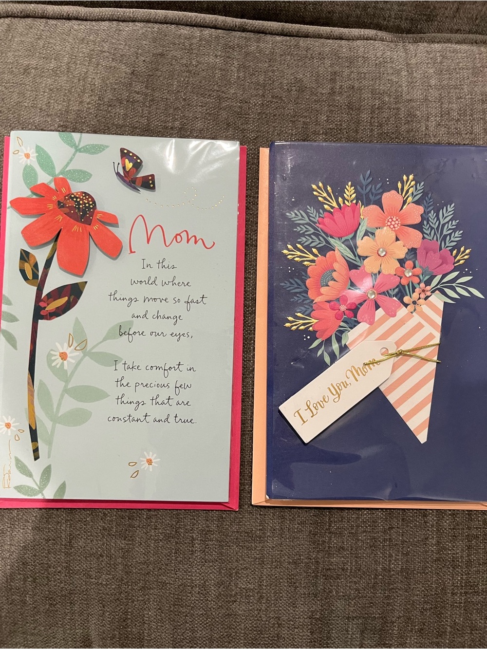 American Greetings Mom Floral Cards – Pink & Navy 2 new card flowers design